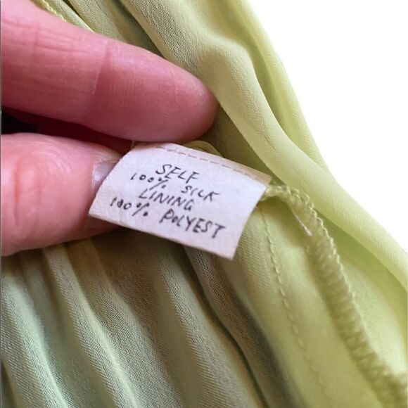 EUC Lapis black A Line skirt with green underlay - Picture 7 of 9